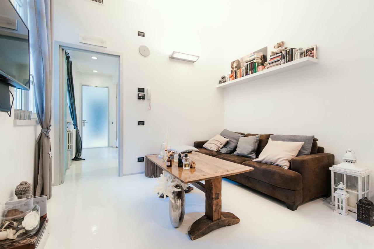 Giovio Loft - The House Of Travelers Apartment Комо Екстериор снимка