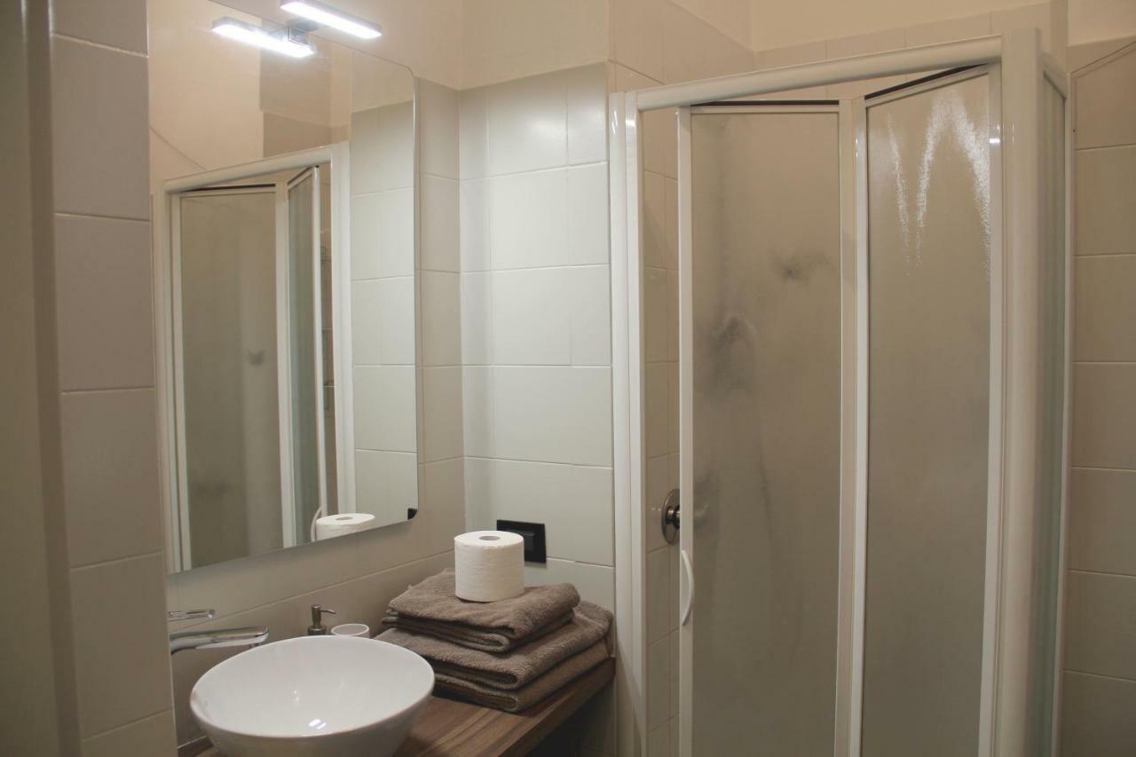 Giovio Loft - The House Of Travelers Apartment Комо Екстериор снимка